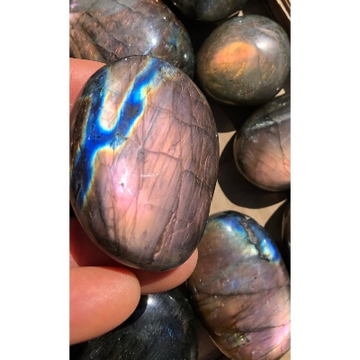 LABRADORITE multicolore-violet GALET Lot de 11 pièces