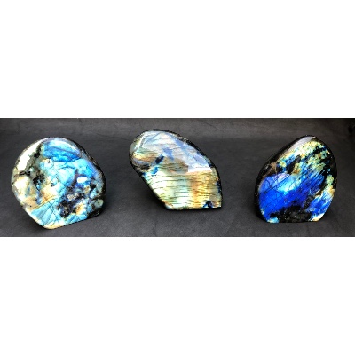 LABRADORITE FORME LIBRE polie Lot de 2,84 Kg