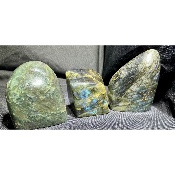 LABRADORITE FORME LIBRE Entièrement POLIE Lot de 2,86 kg 