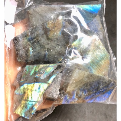 LABRADORITE UNE FACE POLIE Lot de 500g